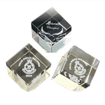 Square Crystal Cube / Paper Weight (2D/3D) (9046)