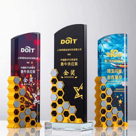 Exclusive Metal Crystal Award