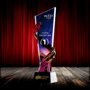 Fusion Crystal Golden Trophy