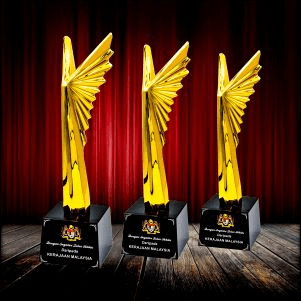 Golden Crystal Trophy