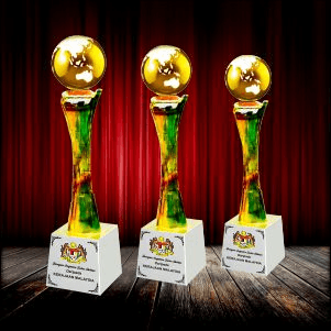 Water Luili Crystal Trophy
