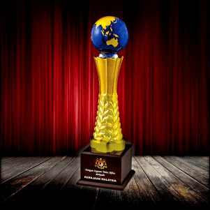 Exclusive Gold Effect Trophy